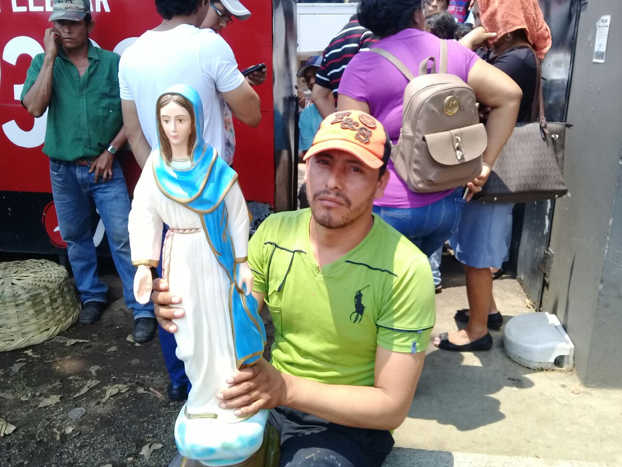 Feligresía instalan nueva imagen de la Virgen de Cuapa tras destrucción de antisociales