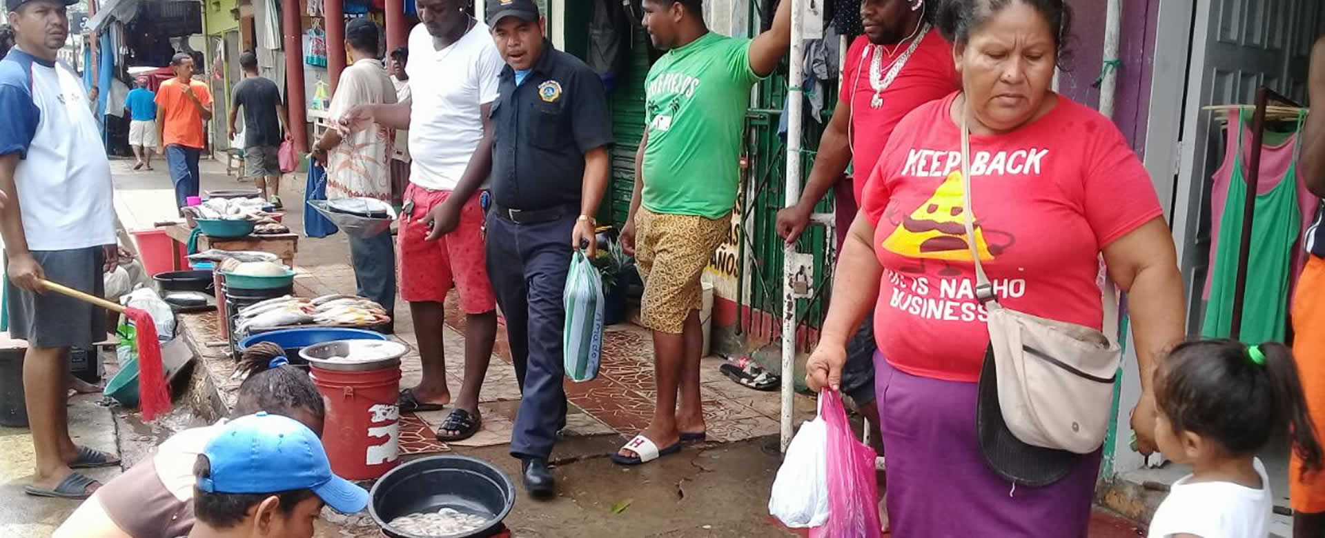 Familias de Bluefields le cantan cero al paro nacional del COSEP