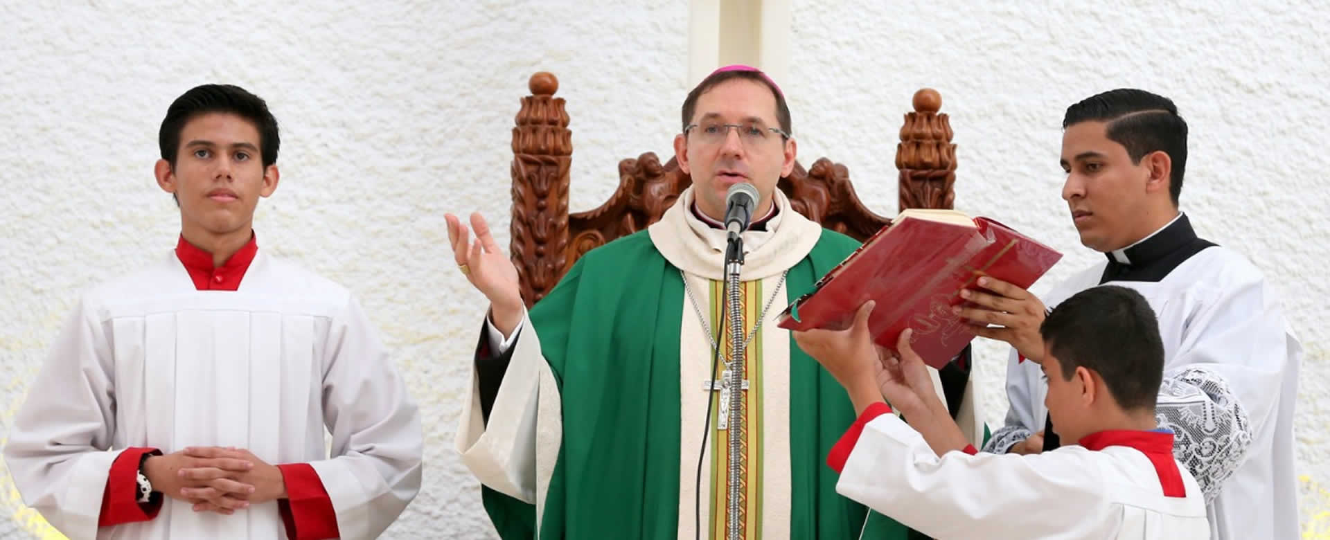 Nuncio Waldemar ora por la Paz y la Reconciliación en Nicaragua