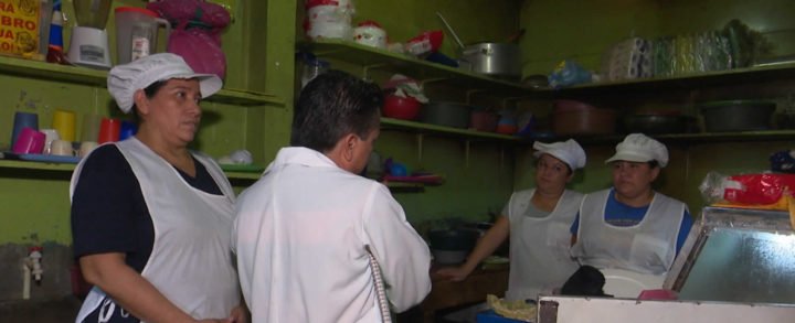 Ministerio de Salud inspecciona tramo del Mercado Candelaria