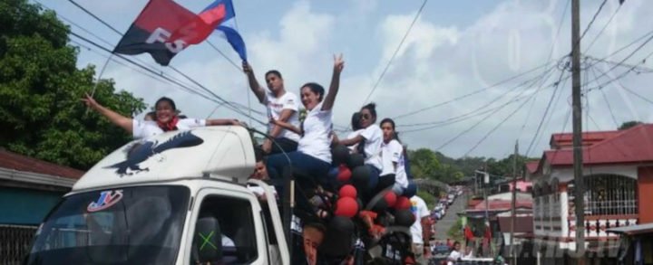 Miles de blufileños salen a celebrar el Triunfo de la Revolución Popular Sandinista