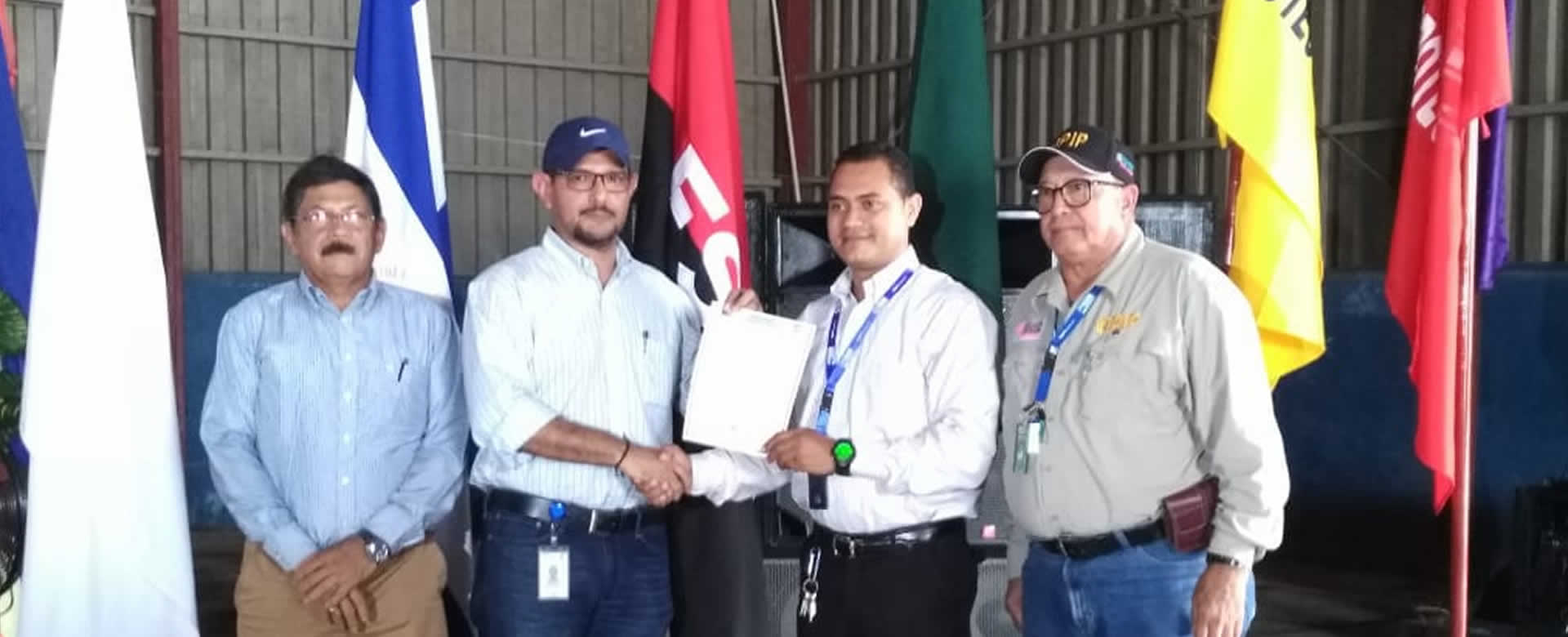 Puertos El Bluff y Arlen Siú reciben tercera certificación en Caribe Sur