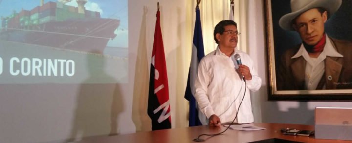 EPN afirma la afluencia comercial y turística en los puertos del país