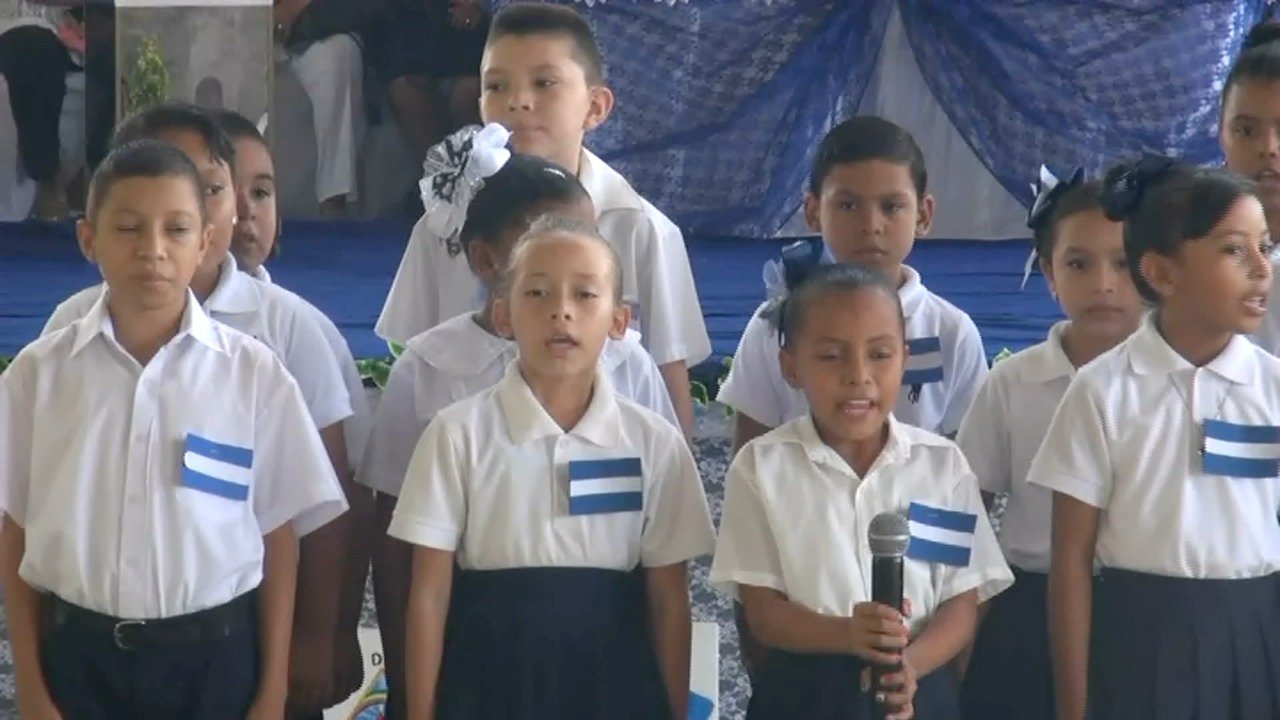 Municipio de San Rafael del Sur premia a sus mejores docentes y estudiantes