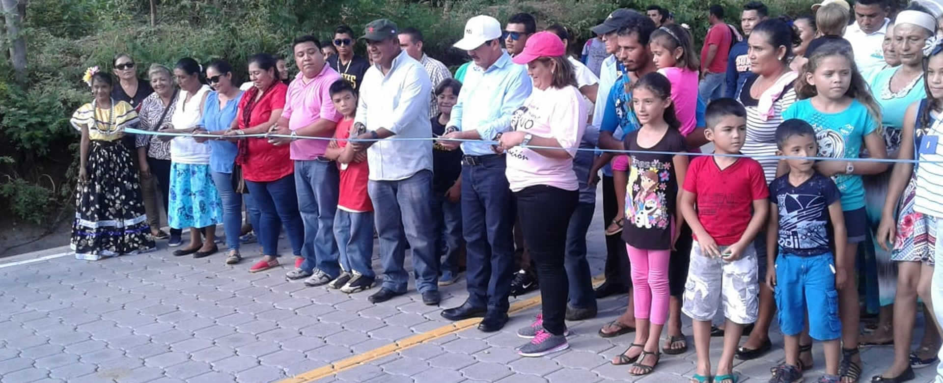 Autoridades de Villa del Carmen inauguran más de un kilometro de adoquinado