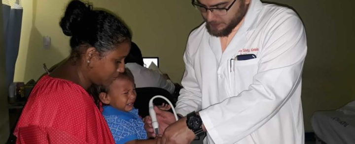 Especialistas realizan una jornada de ultrasonidos en el Hospital “La Mascota”