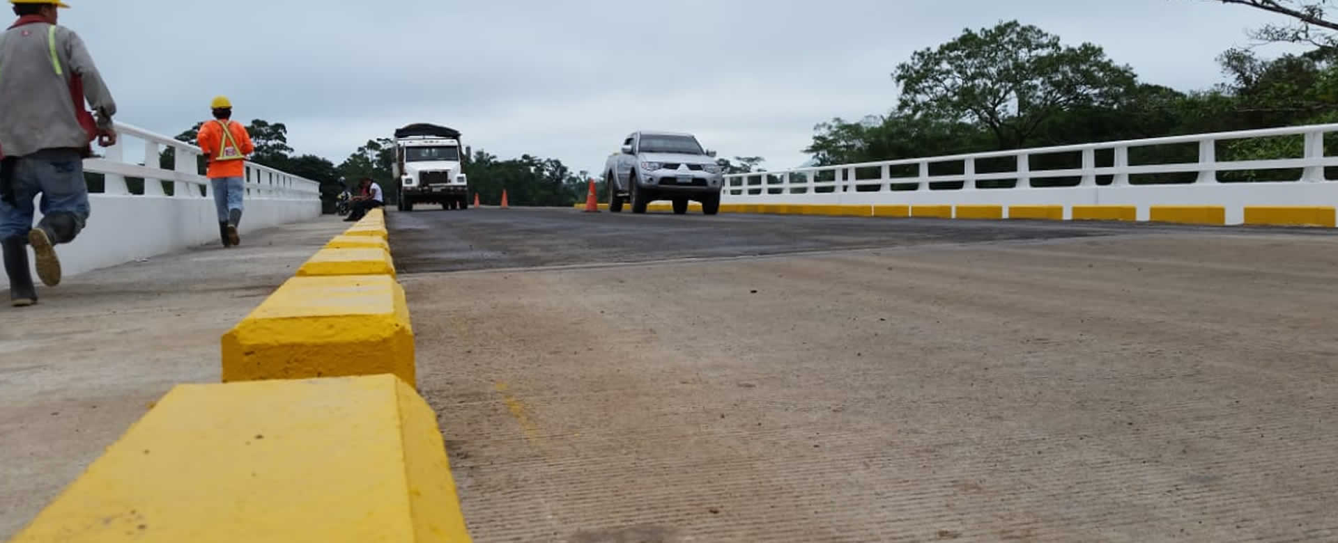 Inauguran el Puente Caño Silva, en el municipio de El Rama