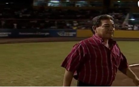 Arranca ceremonia inaugural de la XIV Liga de Béisbol en honor a Martín Ruiz