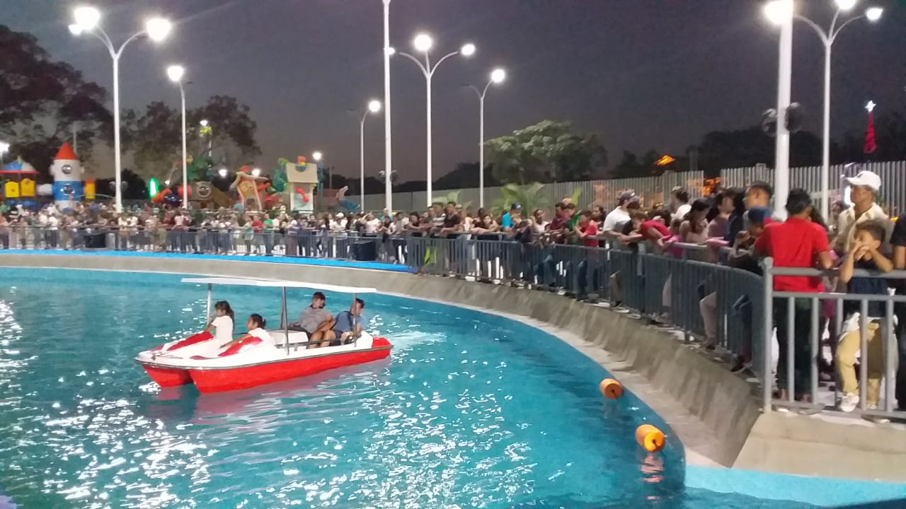 Lago artificial conquista a decenas de visitantes de la VII etapa del