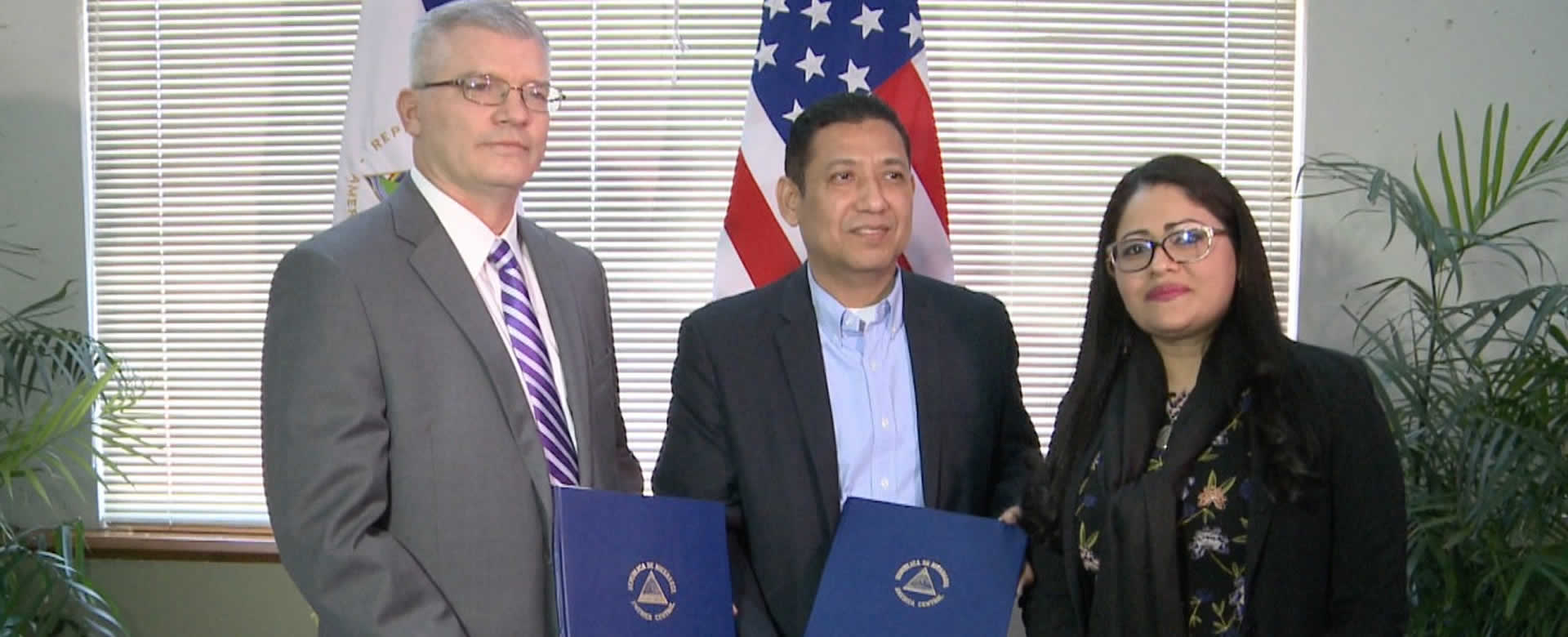 Nicaragua y EE.UU. firma convenio, ambas naciones contribuirán en la seguridad aeronáutica