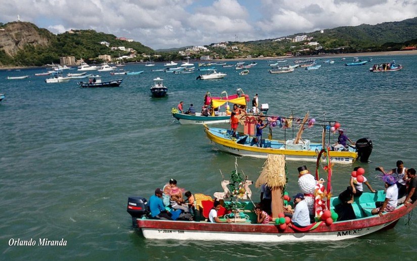 Paradisíaco San Juan del Sur se viste de colores con Carnaval Acuático Navideño