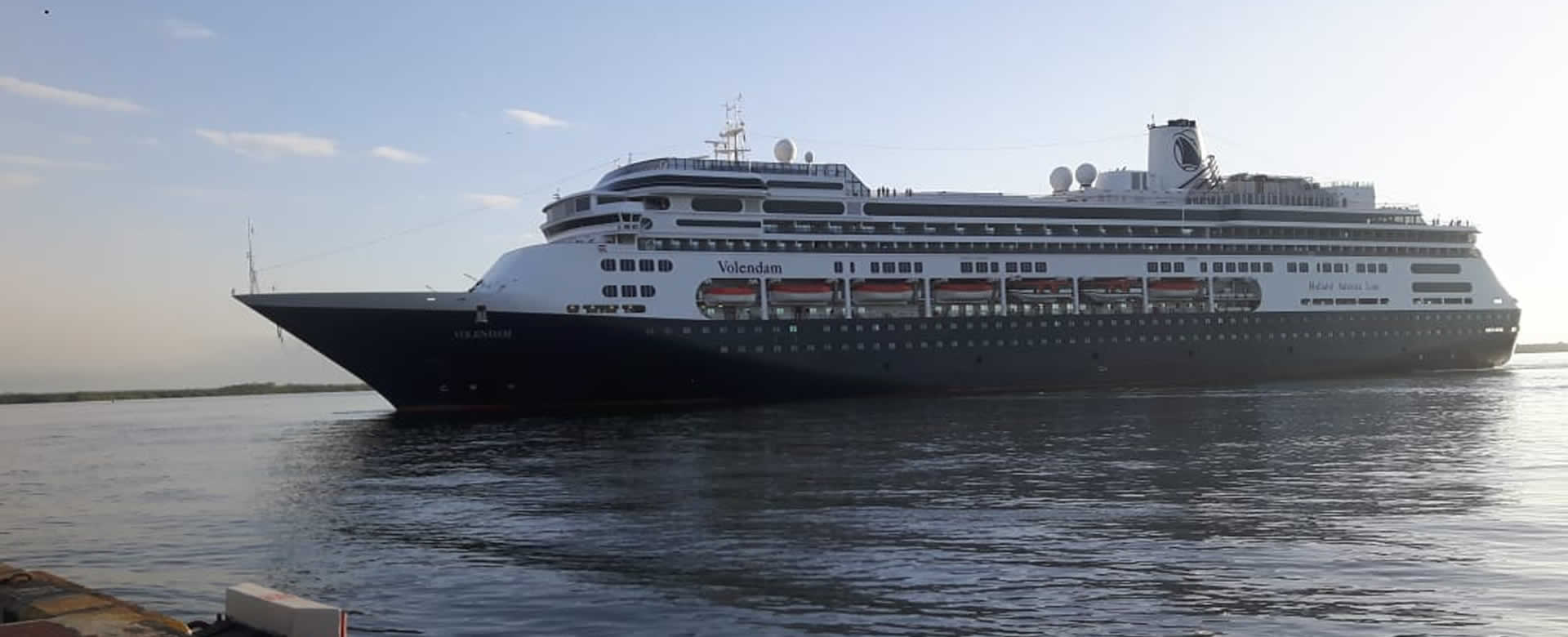 Crucero Volendam arribó a Puerto Corinto