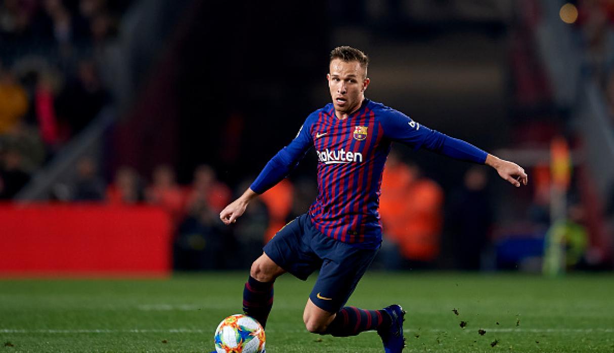 En plena temporada, Barcelona pierde a causa de una lesión al brasileño Arthur Melo