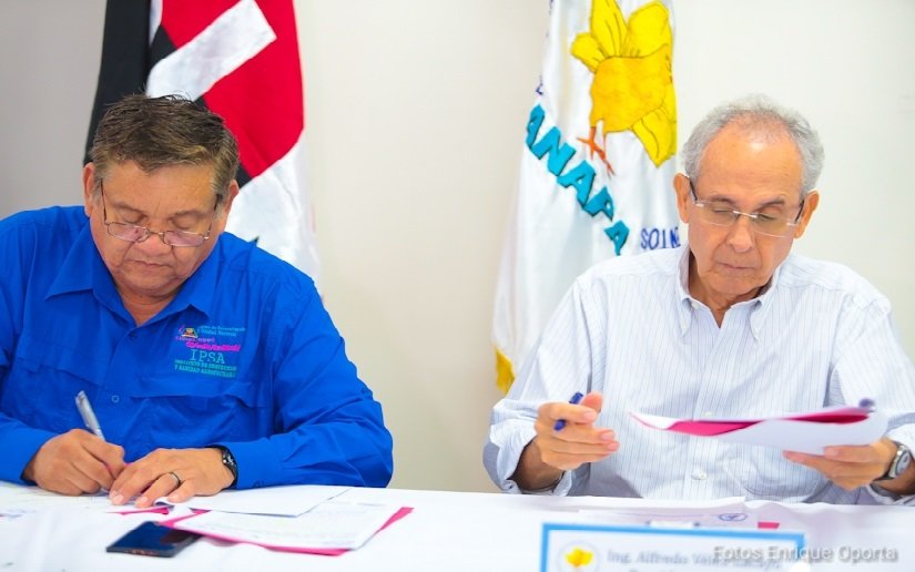 IPSA y ANAPA firman convenio que fortalecerá el programa nacional avícola