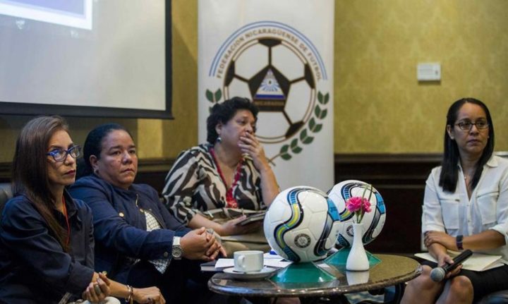 Dalila López participará en el Simposio Internacional de Fútbol Femenino en México 