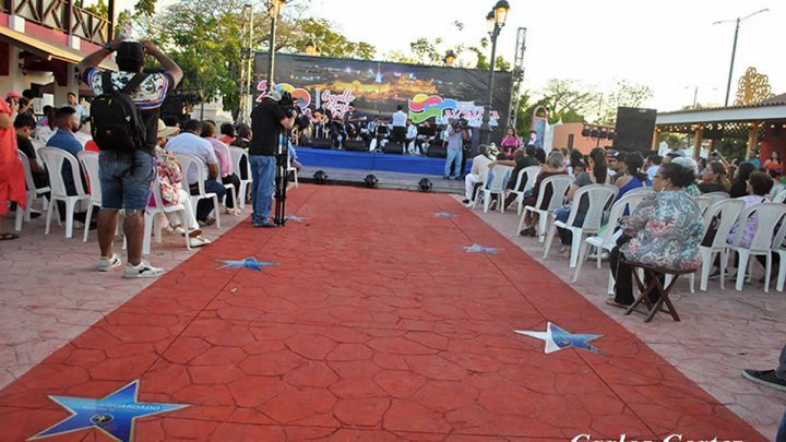 Inauguran Paseo de las Estrellas en el Paseo Xolotlán, Managua