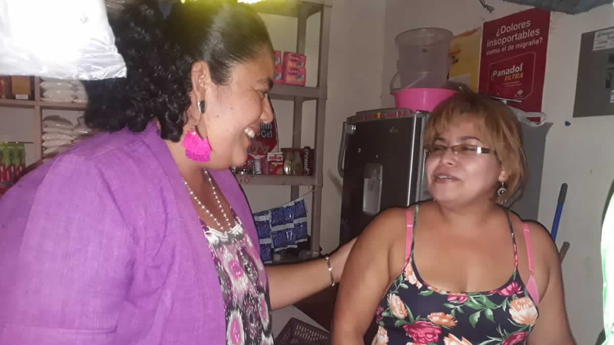 Municipalidad lleva serenata a las mujeres emprendedoras de Somoto
