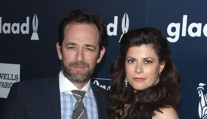 Actor Luke Perry muere por derrame cerebral, hoy se filtran invitaciones de su boda en agosto