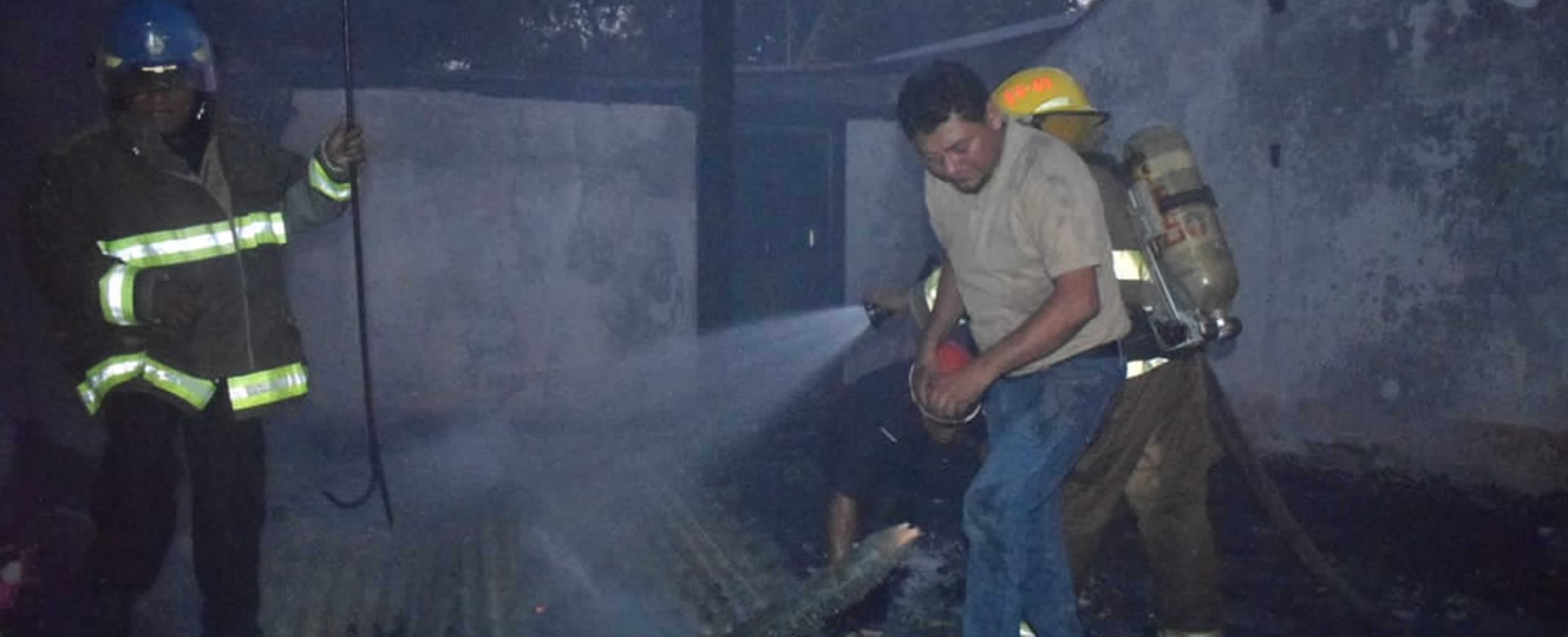 León: Conato de incendio consume casa en el municipio de Telica