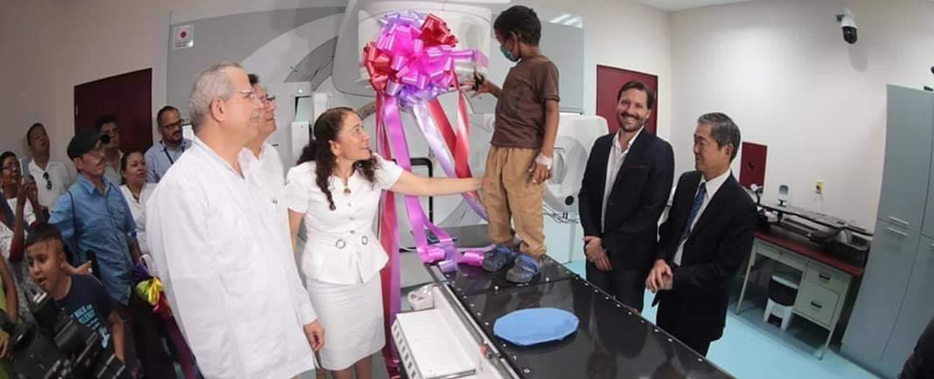 Inauguran en Nicaragua el primer acelerador lineal para combatir el cáncer