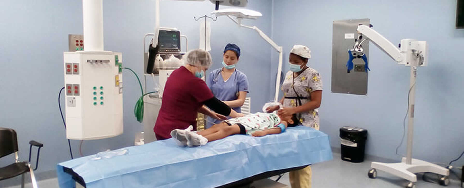 Hospital Vélez Paiz en jornada quirurgica de labio leporino y paladar hendido