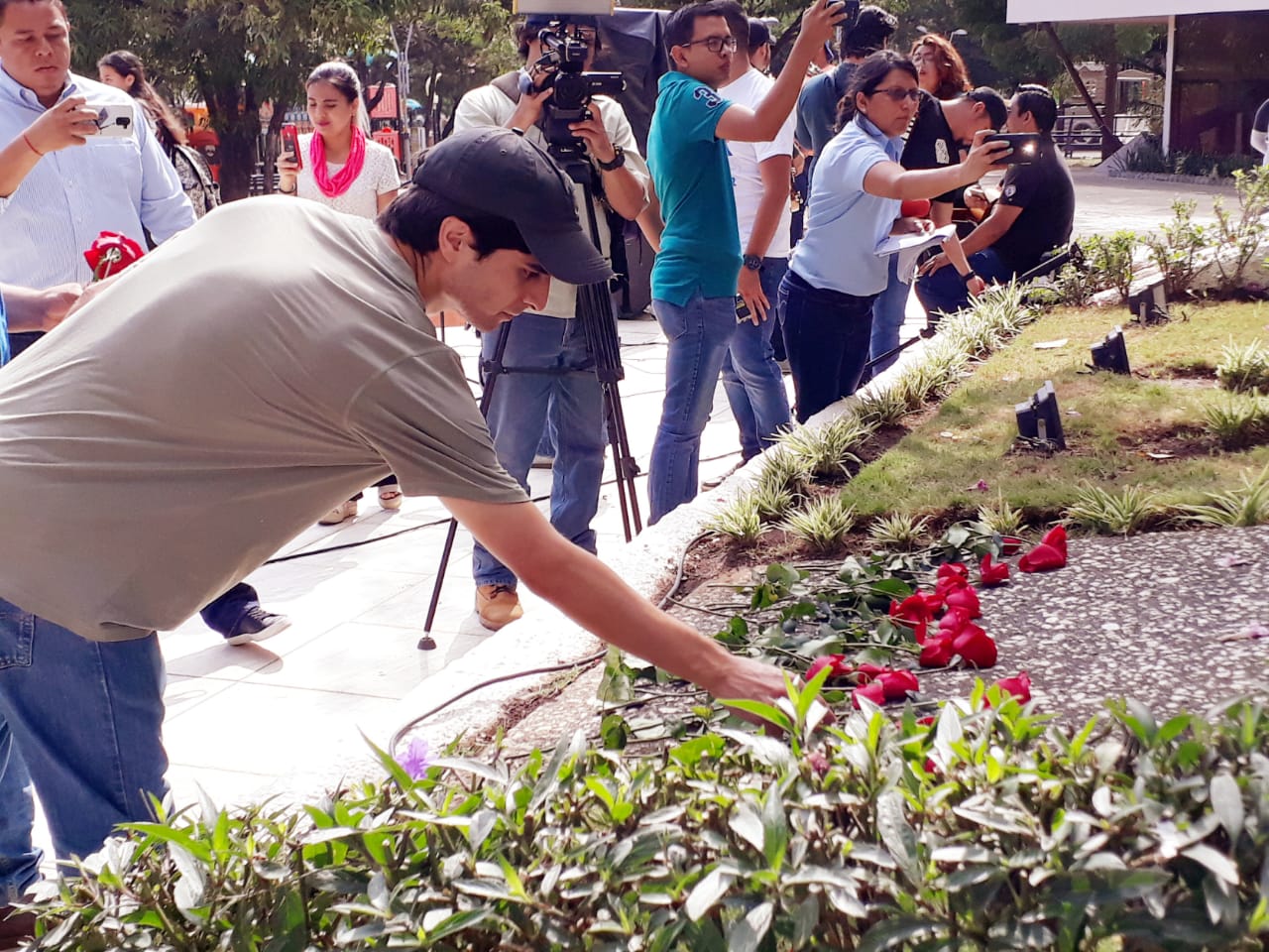 Juventud Sandinista rinde homenaje al niño mártir Luis Alfonso Velázquez Flores