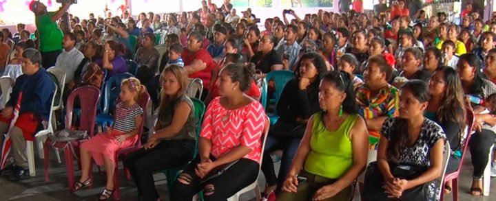 MINED rinde homenaje en el Día de las Madres a maestras populares de Managua