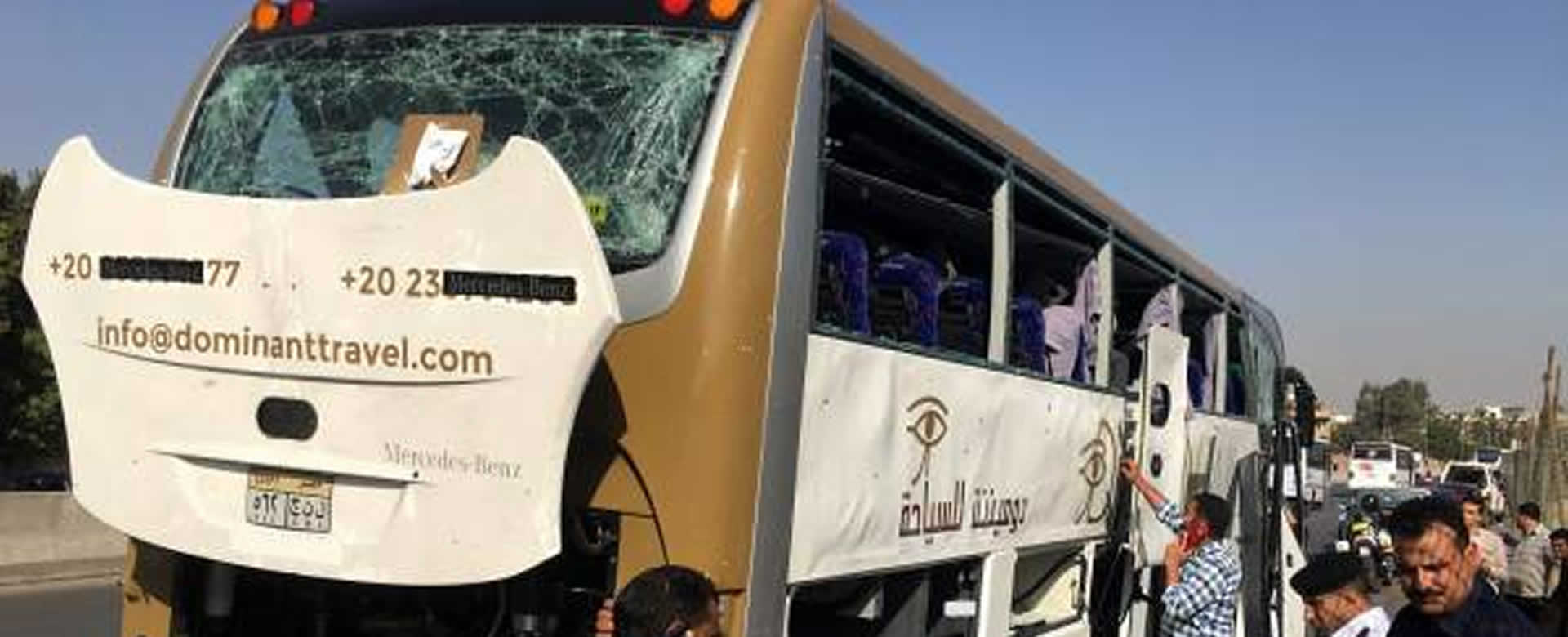 Atentado contra autobús turístico deja al menos 17 heridos en Egipto