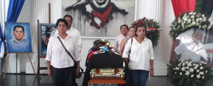 Homenaje póstumo al compañero Bismarck Martínez: la patria necesita su coraje y su valor