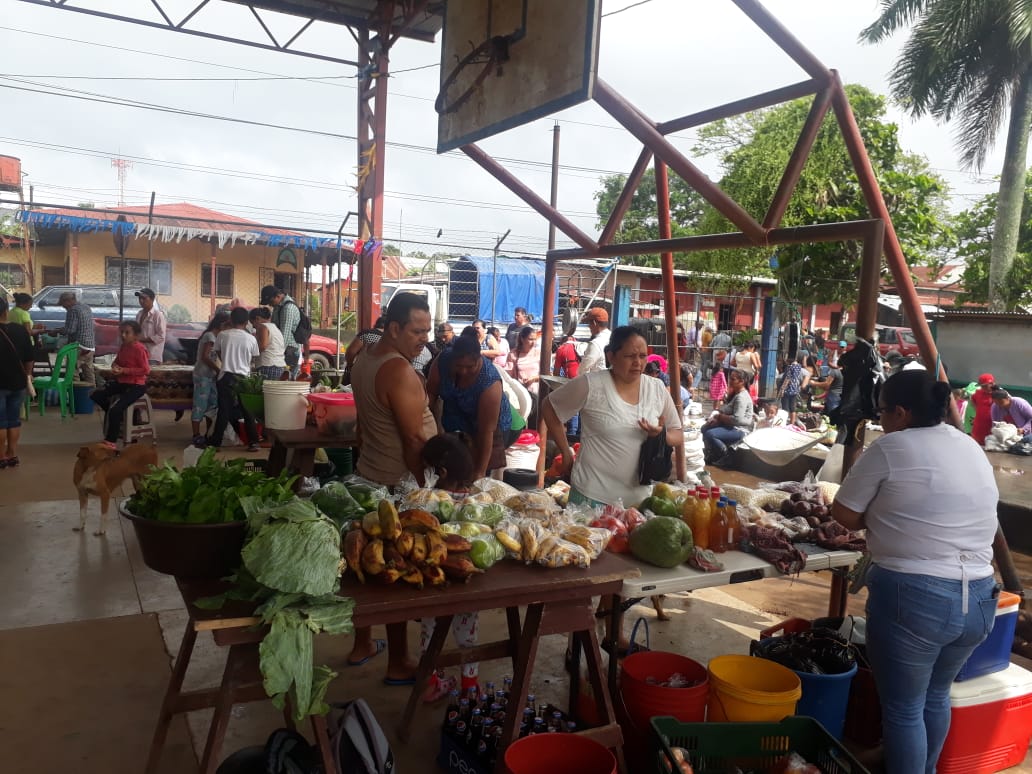 Feria con amor a Nicaragua dinamiza comercio en La Libertad