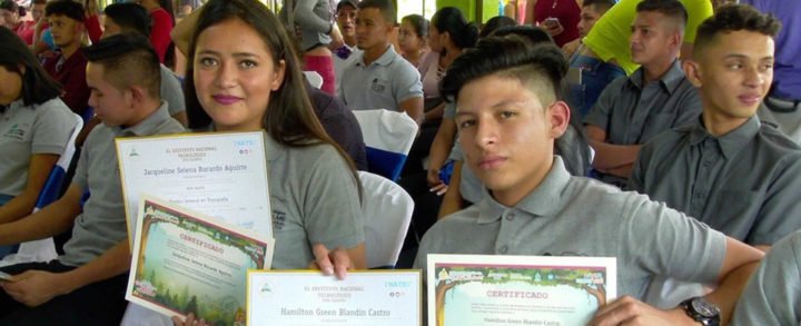 Jóvenes de Estelí se integran al mundo laboral gracias a cursos del INATEC