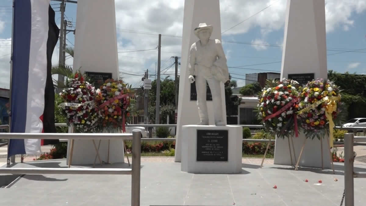 Estelianos le rinden honores al Comandante Francisco Rivera “El Zorro”