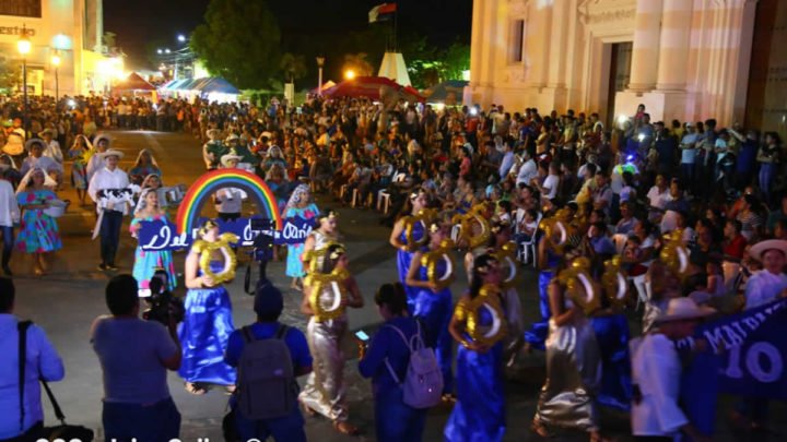 Festival azul Darío León
