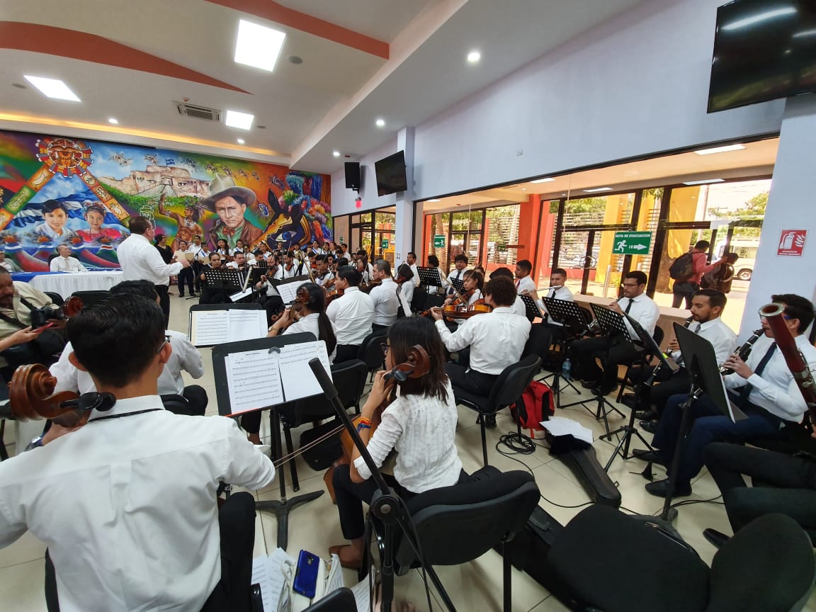 China (Taiwán) entrega donativo a orquestas estudiantiles de Nicaragua 