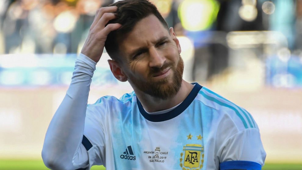 Conmebol sanciona a Messi con tres meses de suspensión