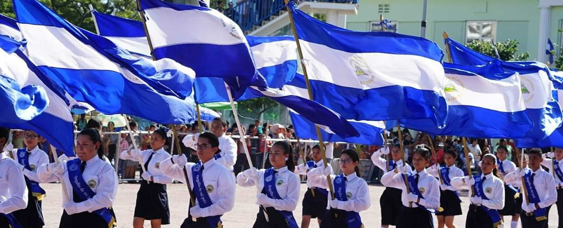 Estudiantes del distrito IV y VI de Managua participan en Desfile Patrio