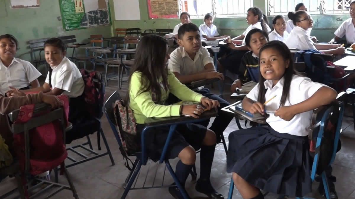 MINED presenta plan de proyectos para seguir rehabilitando los colegios