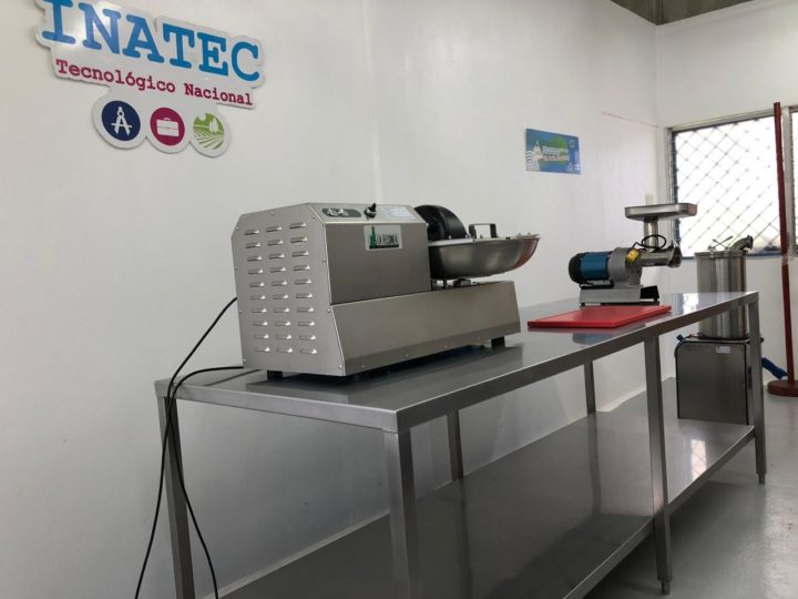 Nuevo laboratorio cárnico para estudiantes del técnico Agro Industrial