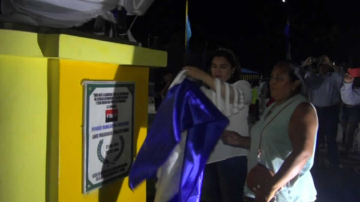 Alcaldesa de Nindirí inaugura nuevo parque en la comarca Cofradía