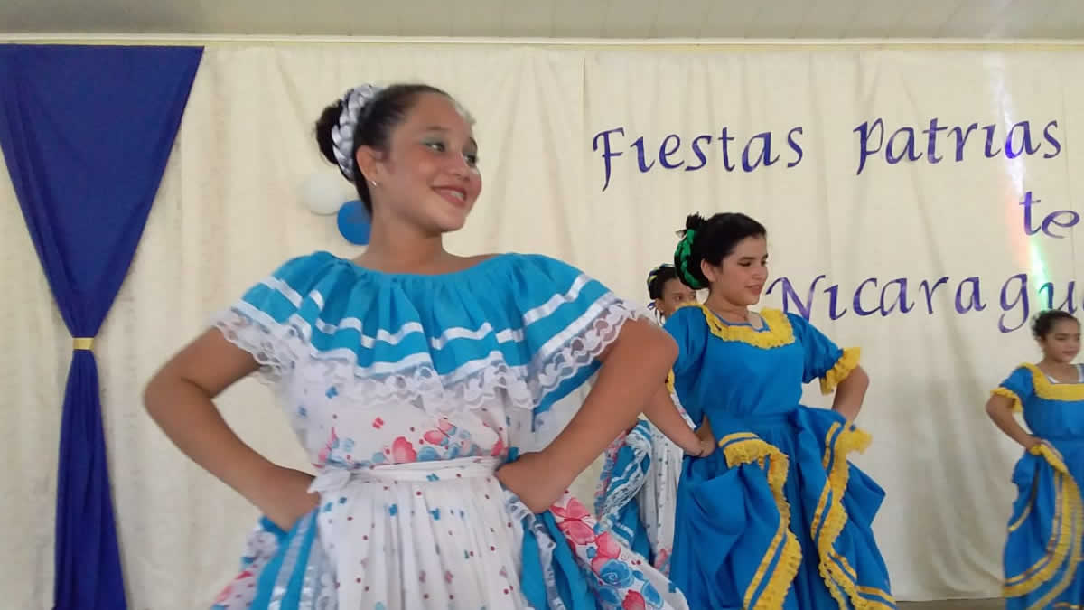 Colegio Divino Pastor desarrolla Festival Patriótico en Bluefields