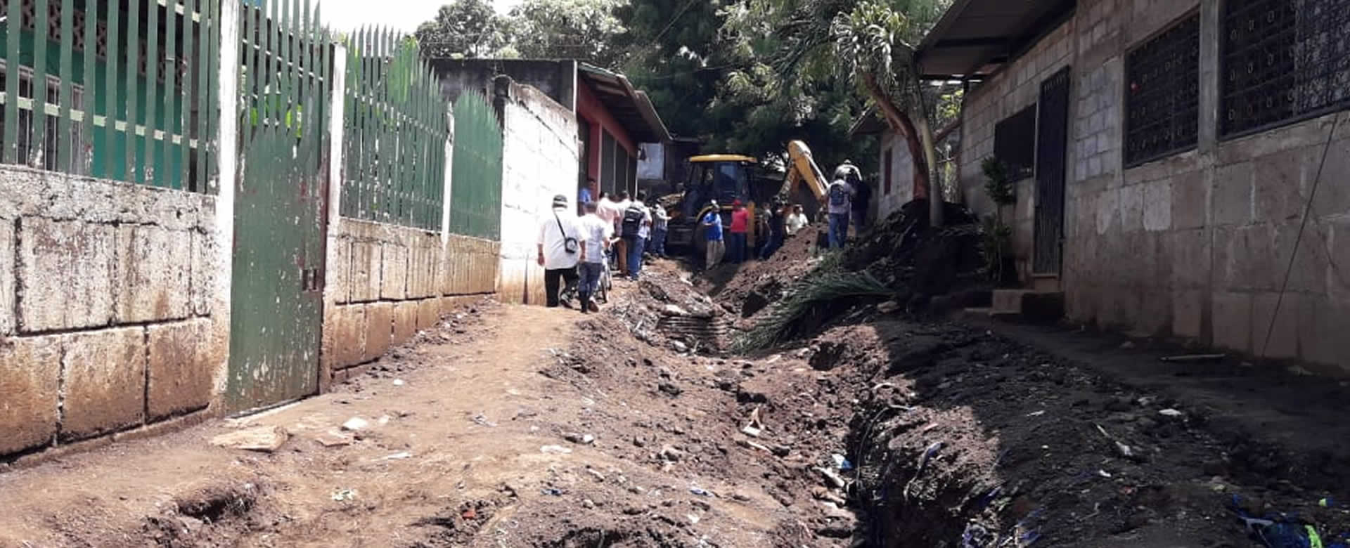 Fuertes lluvias afectan las calles y viviendas de los barrios en Managua