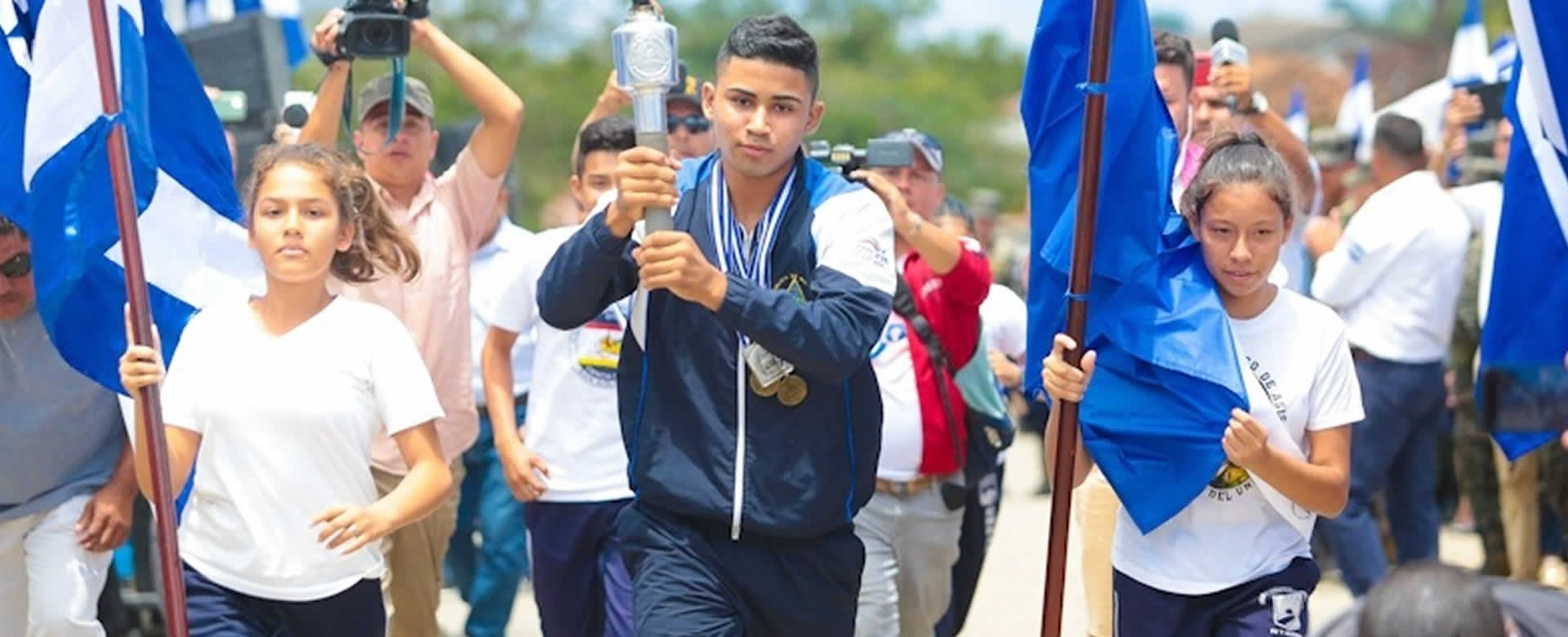 Honduras entrega Antorcha de la Libertad a Nicaragua