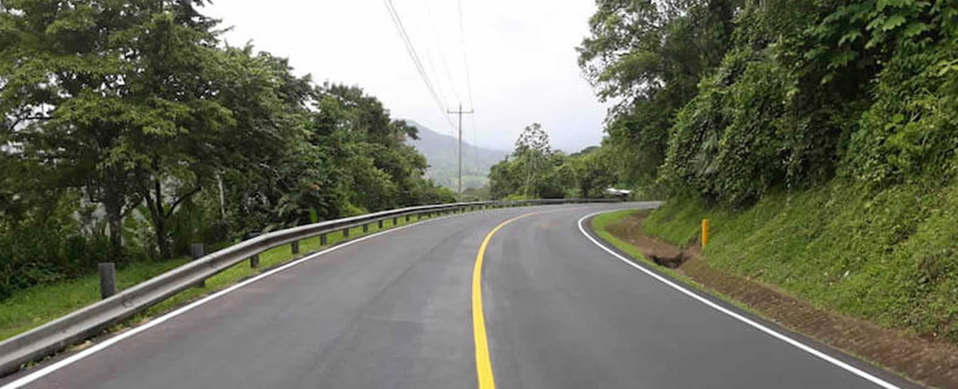 construcción carretera rosita sasha