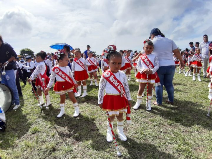 Estudiantes de educación inicial de San Marcos honran a la patria