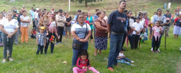 Familias de Madriz reciben lote del programa Bismarck Martínez