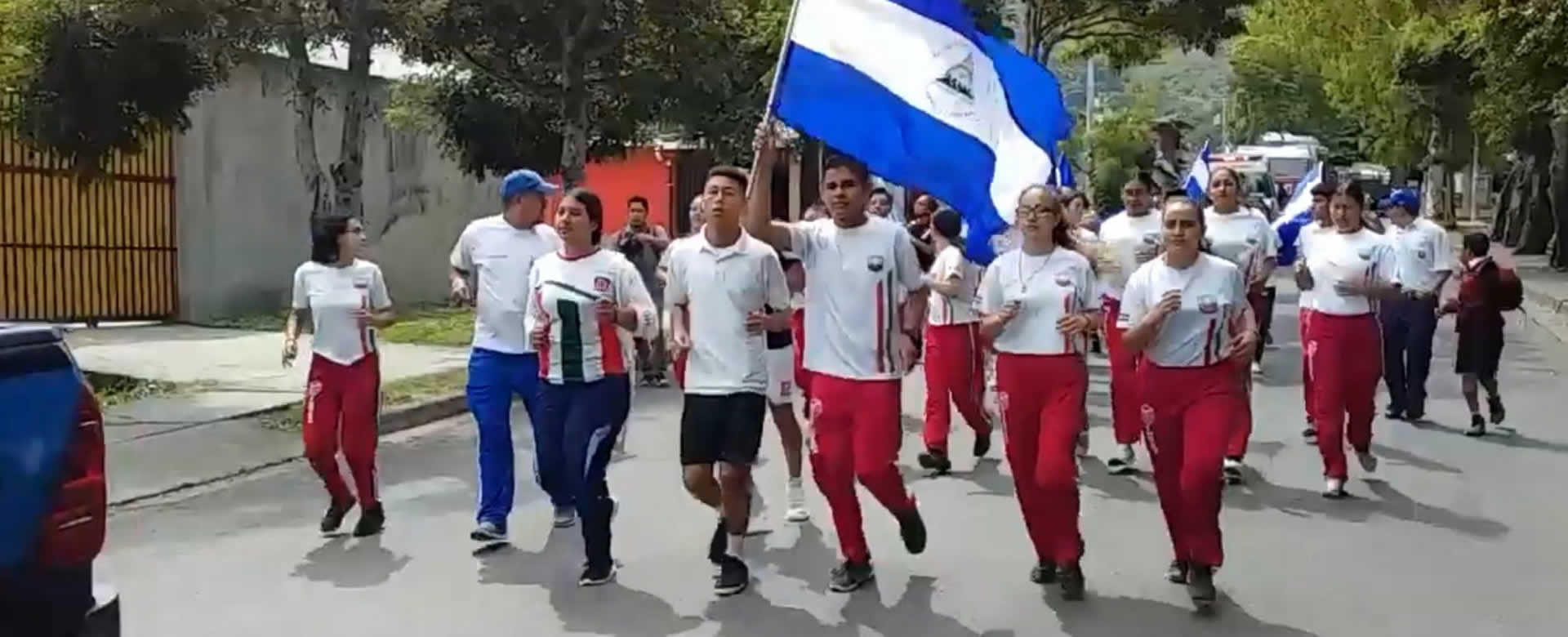 Jinotega realiza maratón de relevo de bandera nacional