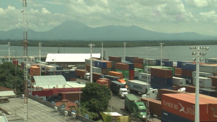 Flujo de mercadería y turistas en puertos de Nicaragua reflejan recuperación de economía