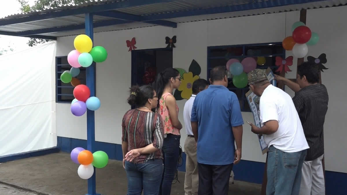 Alcaldía de Managua entrega la vivienda 170 en el barrio Laureles Sur