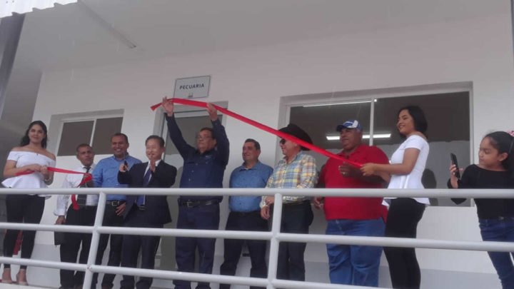 Autoridades inauguran "Matadero San Isidro" en el Rama, Caribe Sur