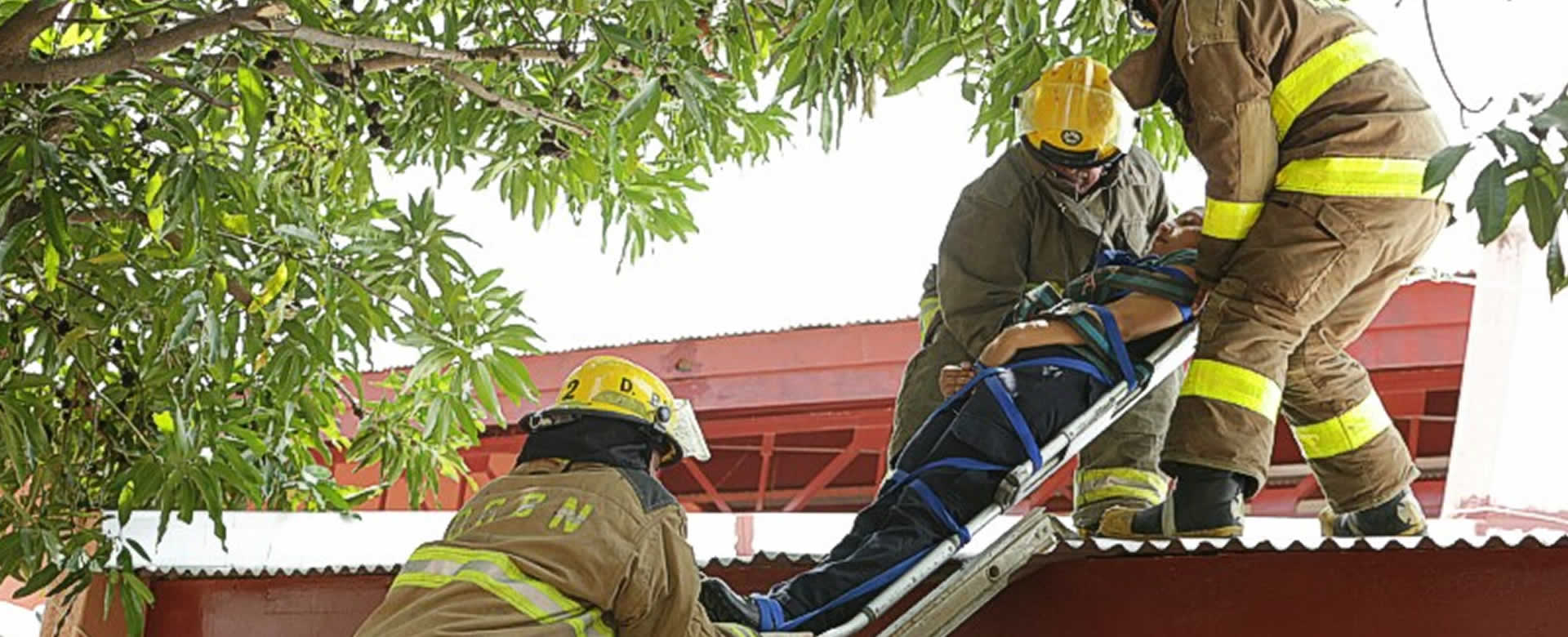 Bomberos unificados simulacro rescate